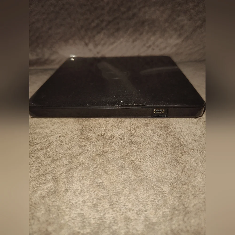 Dell Slim USB Compact External CD DVD +/- RW Drive - DW316